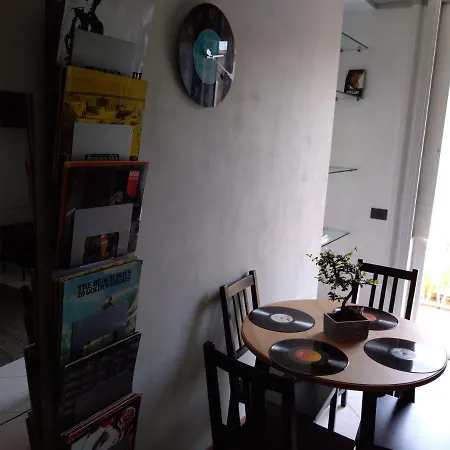 Vinylet Apartment